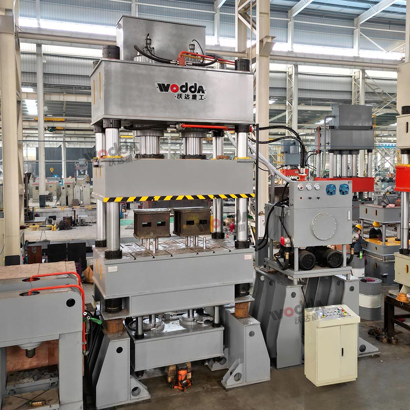 630噸四柱拉伸液壓機 630噸四柱拉伸液壓機