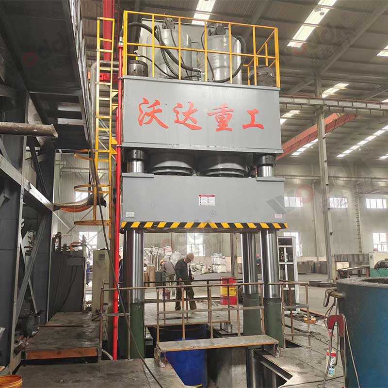 石墨坩堝液壓機 石墨坩堝液壓機