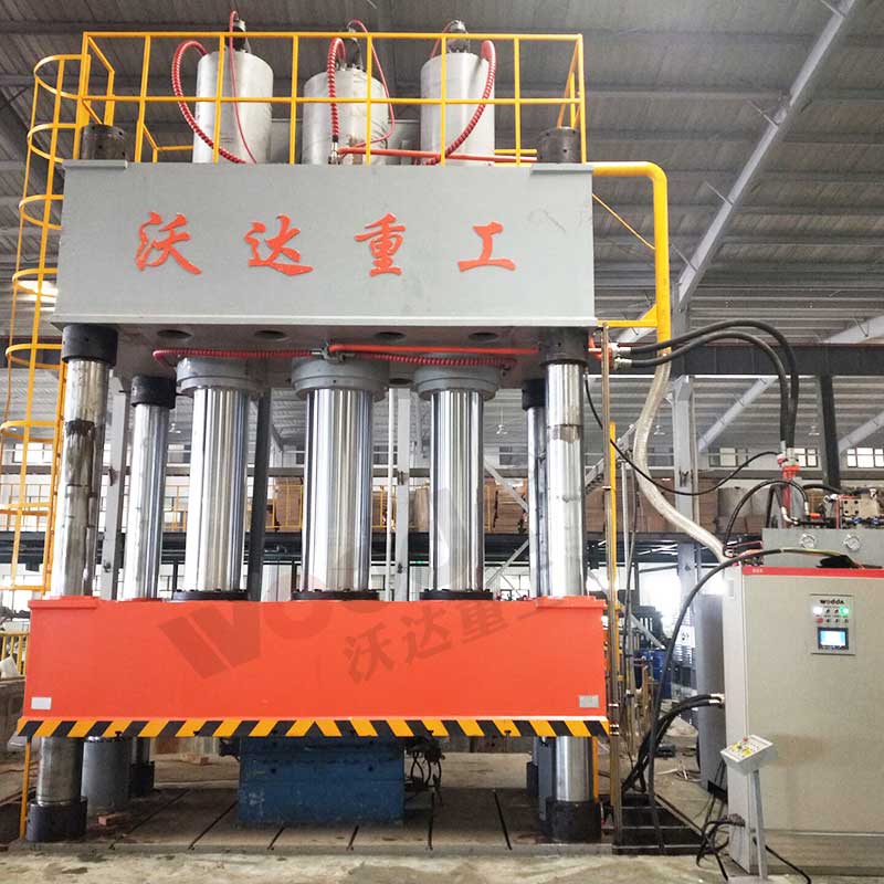 三梁四柱液壓機 三梁四柱液壓機