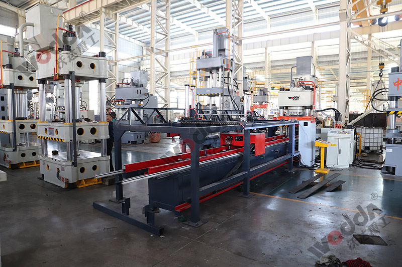 400噸錨桿托盤生產(chǎn)線(錨桿托盤模具+自動送料線) 400噸錨桿托盤生產(chǎn)線(錨桿托盤模具+自動送料線)