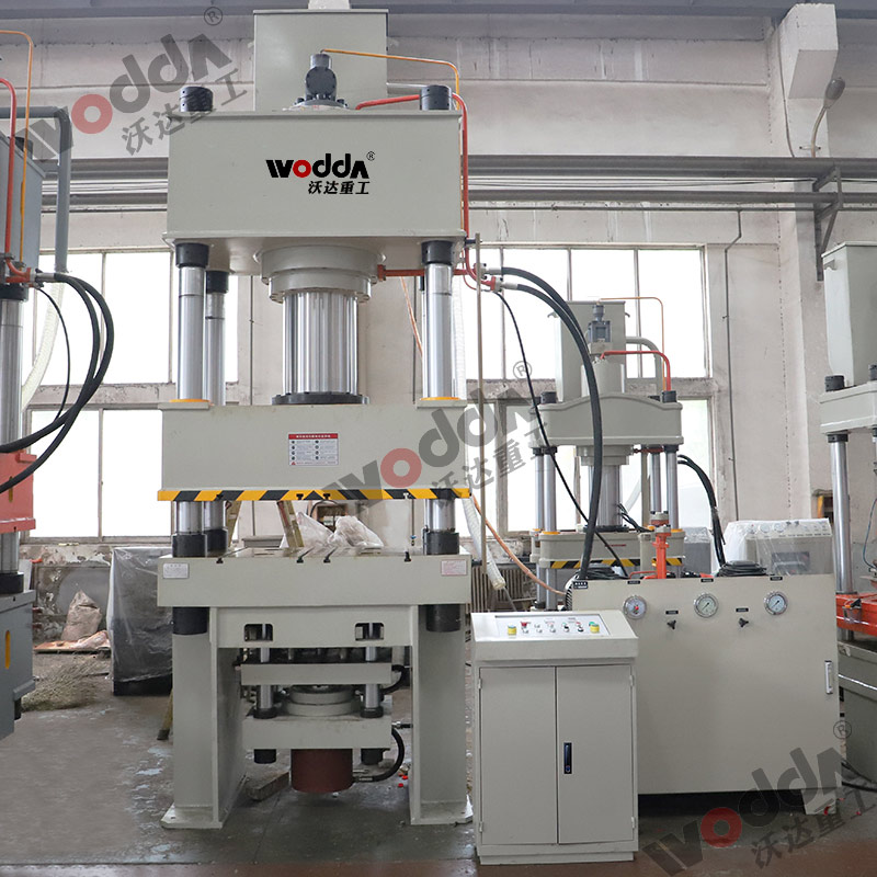 500噸拉伸液壓機(jī) 500噸拉伸液壓機(jī)