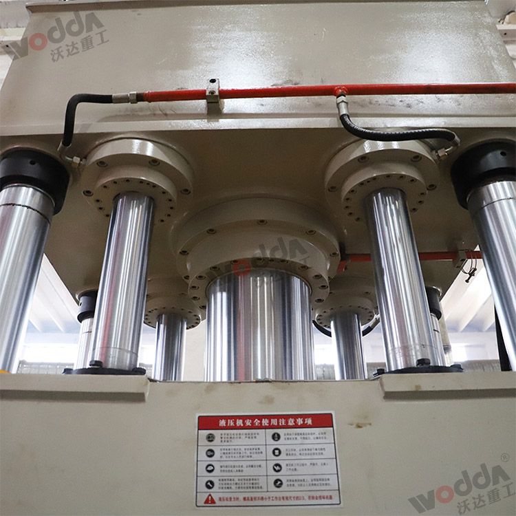 封頭液壓機(jī)油缸 封頭液壓機(jī)油缸