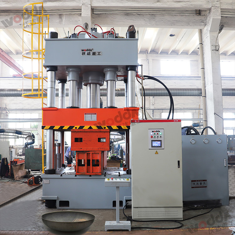 800噸單動(dòng)薄板拉伸機(jī) 800噸單動(dòng)薄板拉伸機(jī)