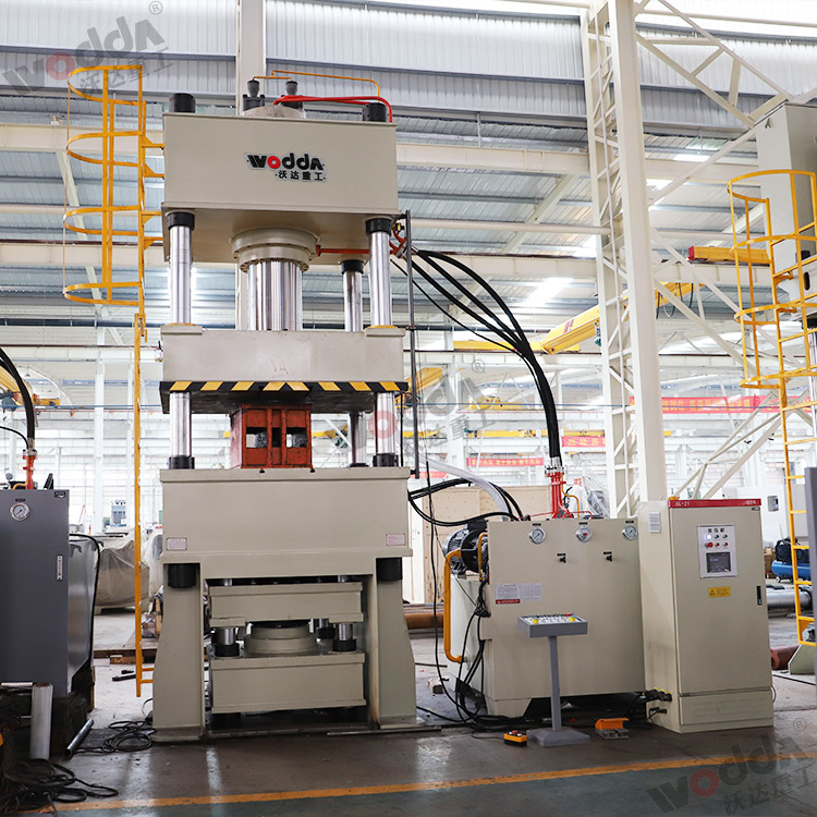 500噸多頂桿拉伸液壓機(jī)(圖1) 500噸多頂桿拉伸液壓機(jī)(圖1)