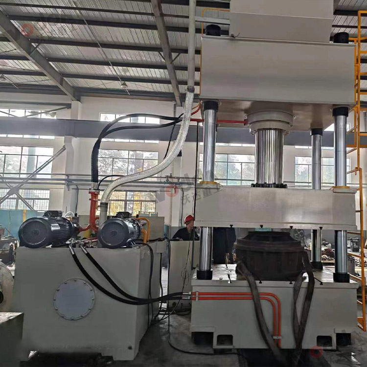 315噸汽車配件拉伸液壓機(jī)(圖2) 315噸汽車配件拉伸液壓機(jī)(圖2)