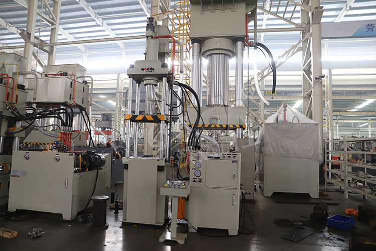 汽車濾清器外殼拉伸液壓機(jī) 汽車濾清器外殼拉伸液壓機(jī)