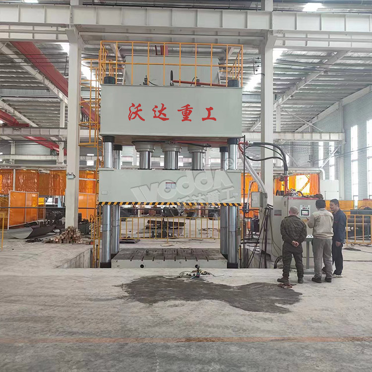 1000噸汽車(chē)配件拉伸液壓機(jī) 1000噸汽車(chē)配件拉伸液壓機(jī)