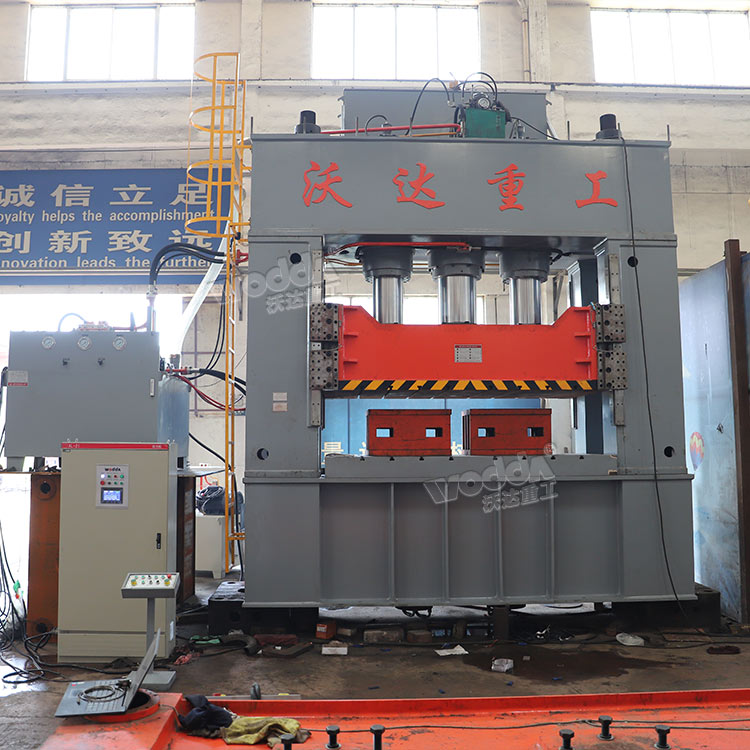 1000噸框架式液壓機(jī)車間現(xiàn)貨 1000噸框架式液壓機(jī)車間現(xiàn)貨