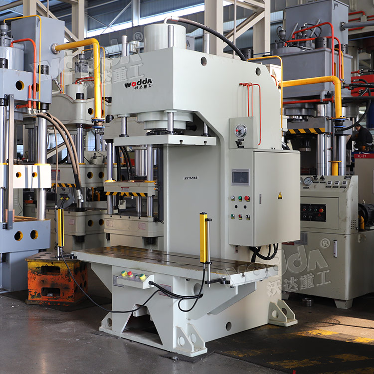 200噸液壓校直機(jī) 200噸液壓校直機(jī)