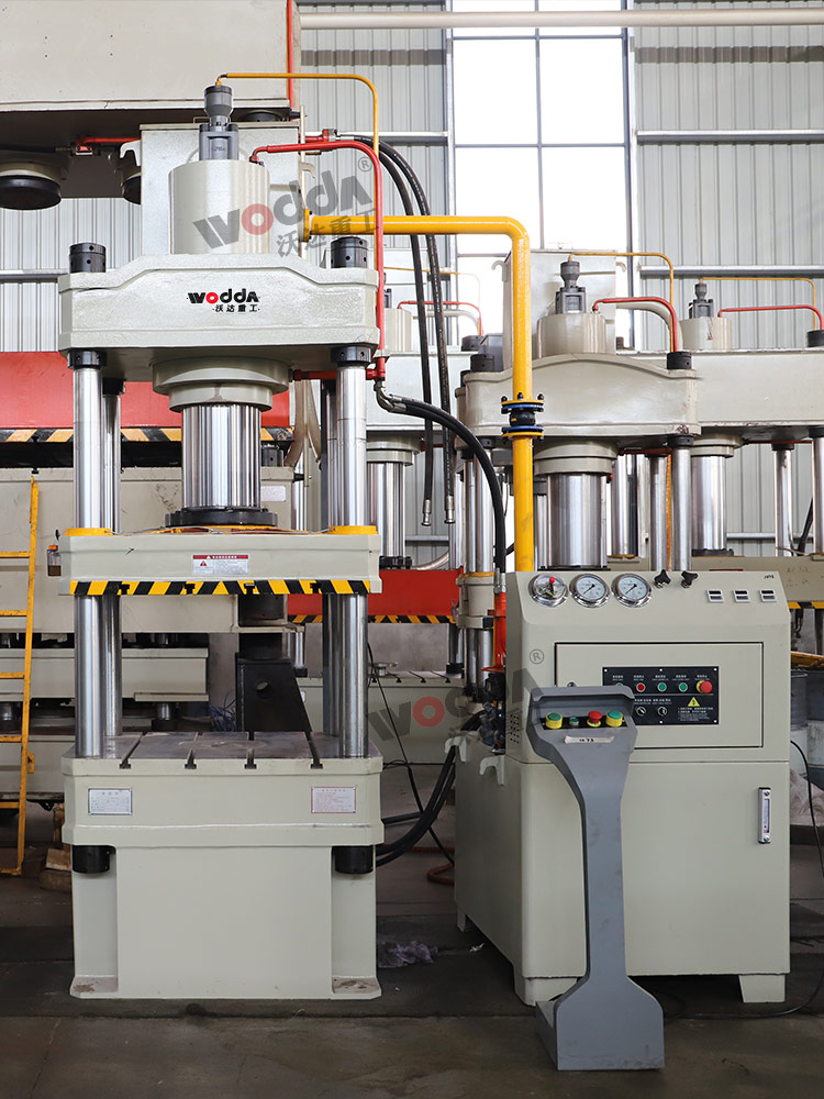 200噸四柱拉伸機 200噸四柱拉伸機