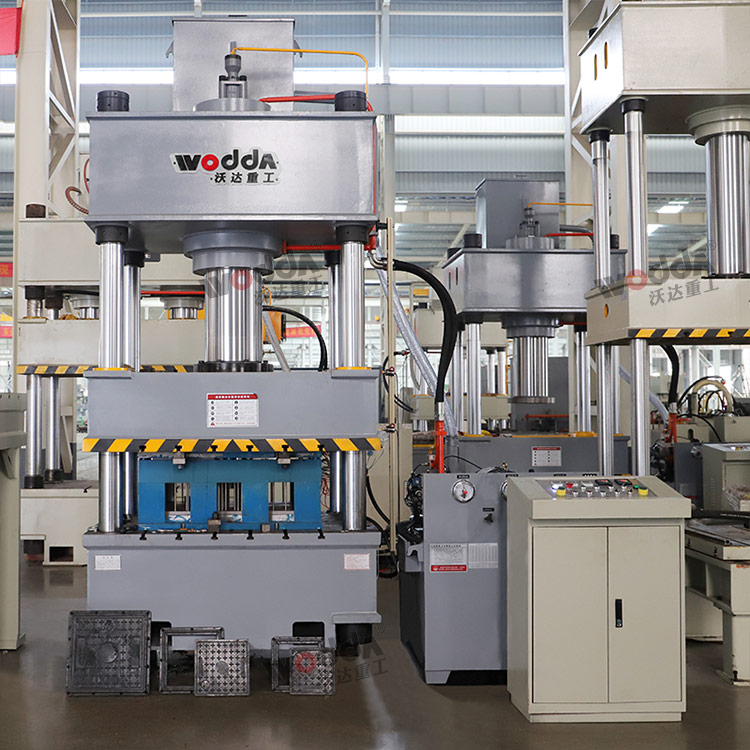 315噸樹(shù)脂井蓋成型液壓機(jī) 315噸樹(shù)脂井蓋成型液壓機(jī)