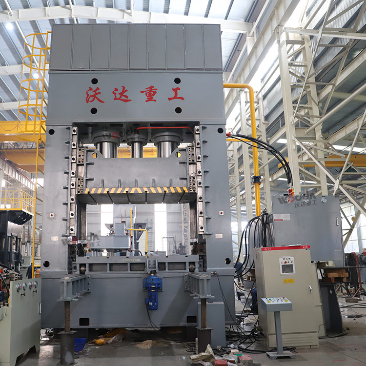 1250噸框架式液壓機(jī) 1250噸框架式液壓機(jī)