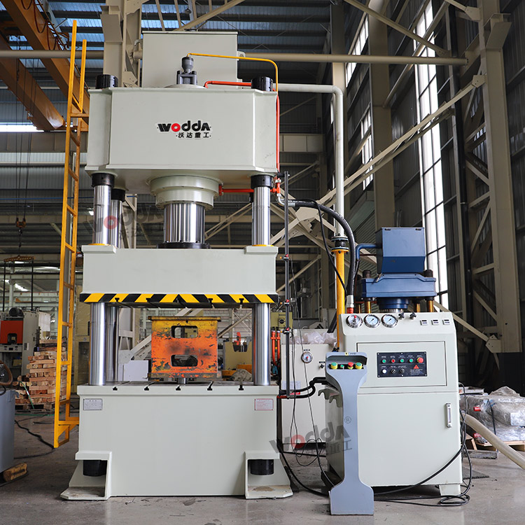 315噸三梁四柱液壓機(jī) 315噸三梁四柱液壓機(jī)