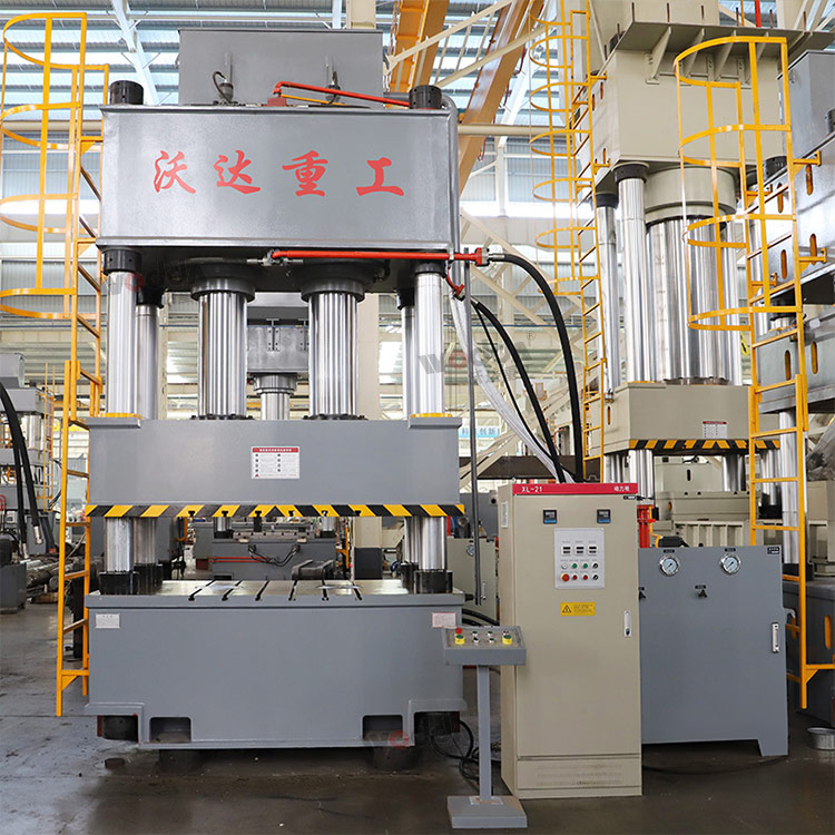 三梁四柱液壓機 三梁四柱液壓機