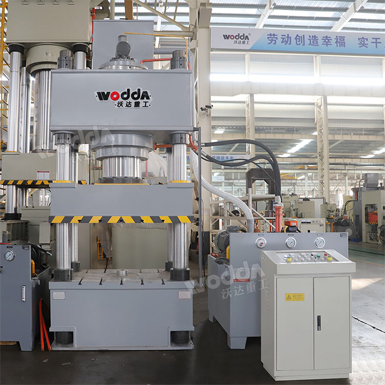 630噸拉伸液壓機(jī)(下頂缸) 630噸拉伸液壓機(jī)(下頂缸)