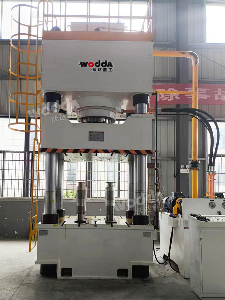 1000噸拉伸機(jī)(下頂缸) 1000噸拉伸機(jī)(下頂缸)