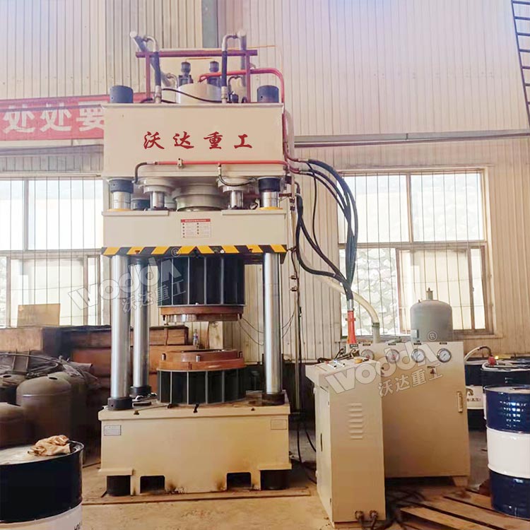 315噸封頭拉伸機(jī) 315噸封頭拉伸機(jī)