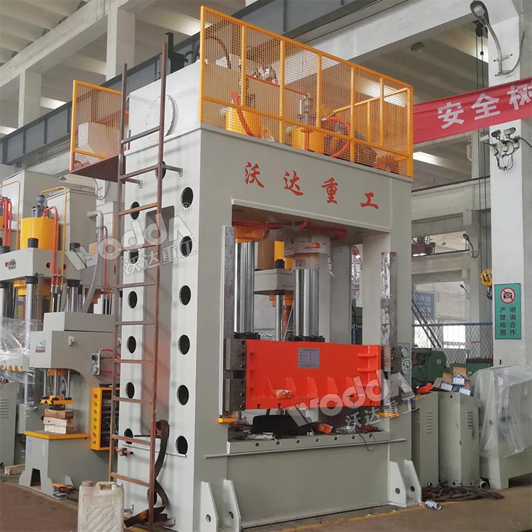 汽車配件成型液壓機(jī) 汽車配件成型液壓機(jī)