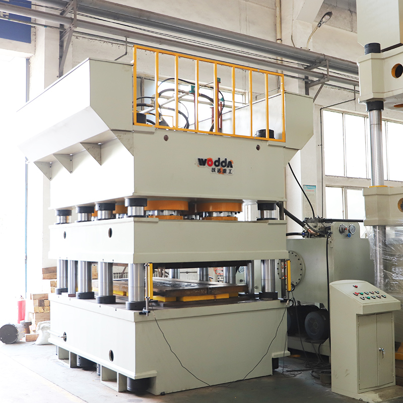 鋼木門壓花機 鋼木門壓花機